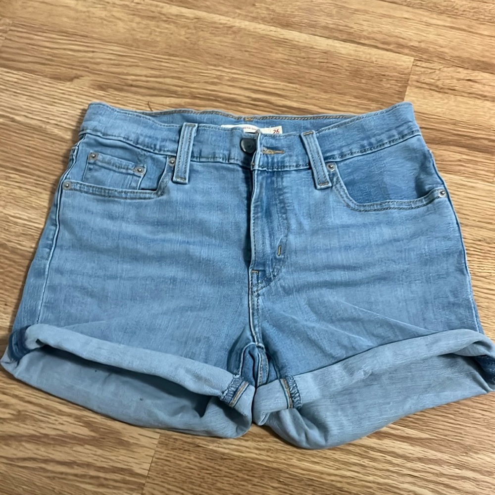 Levi Denim Shorts Size 26